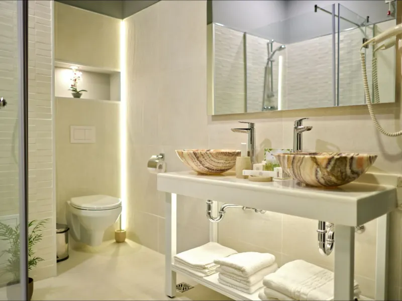 Apartament cu balcon si vedere catre mare, Hotel Malibu Mamaia, foto 13